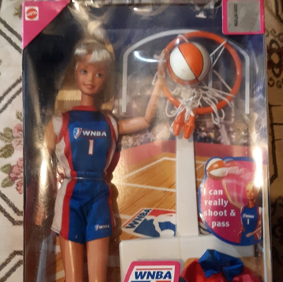 WNBA Barbie - Picture 6 of 9